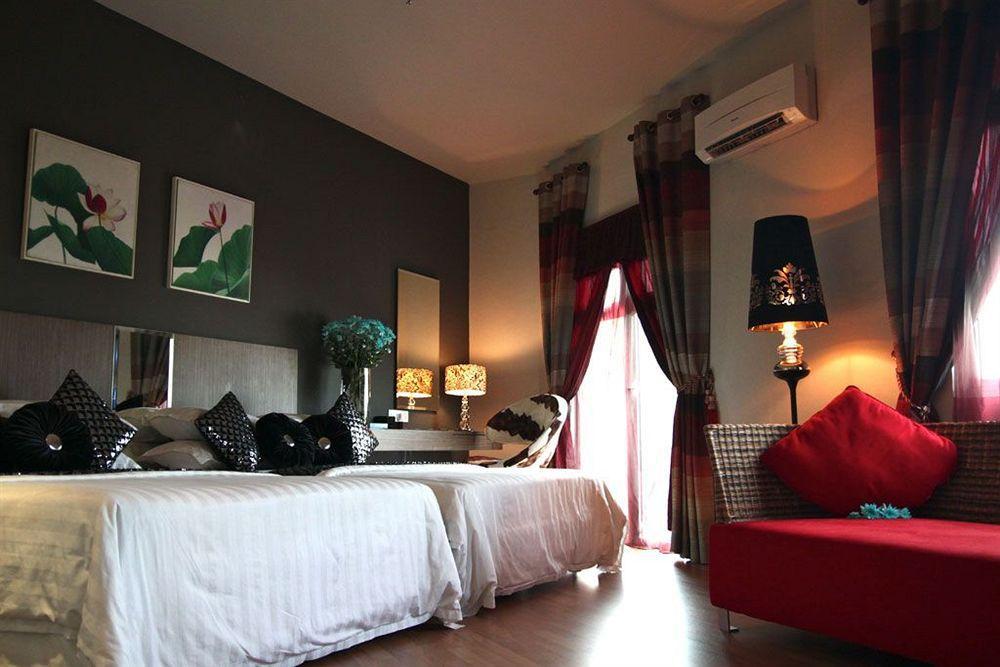 Arenaa Deluxe Hotel Malakka Dış mekan fotoğraf