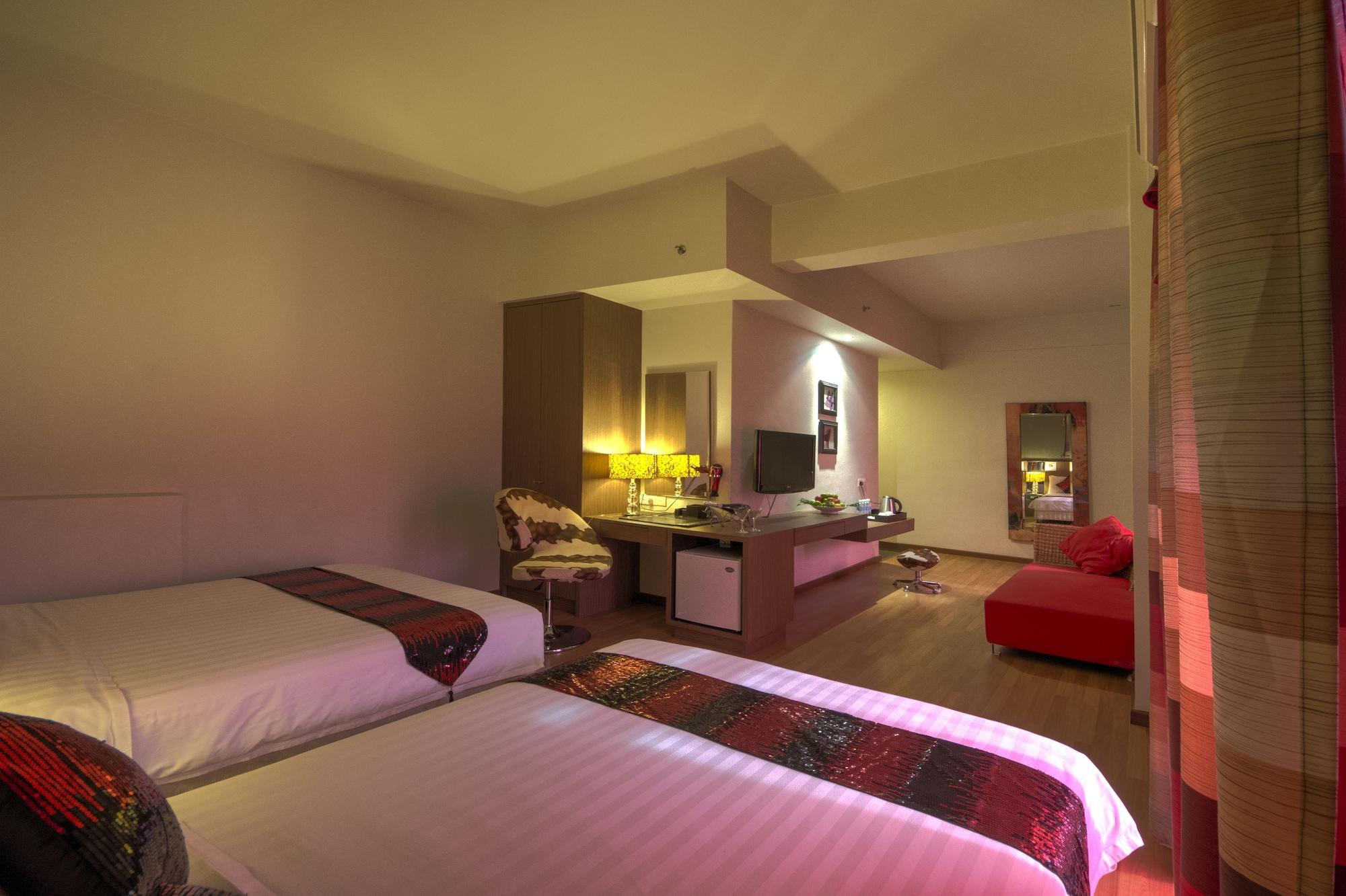 Arenaa Deluxe Hotel Malakka Dış mekan fotoğraf