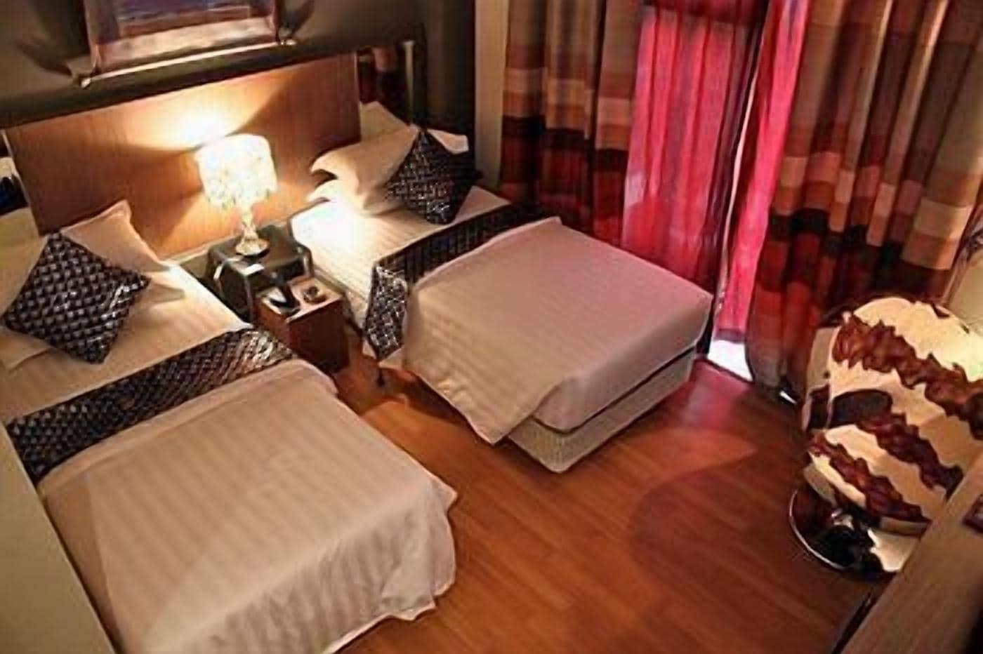Arenaa Deluxe Hotel Malakka Dış mekan fotoğraf