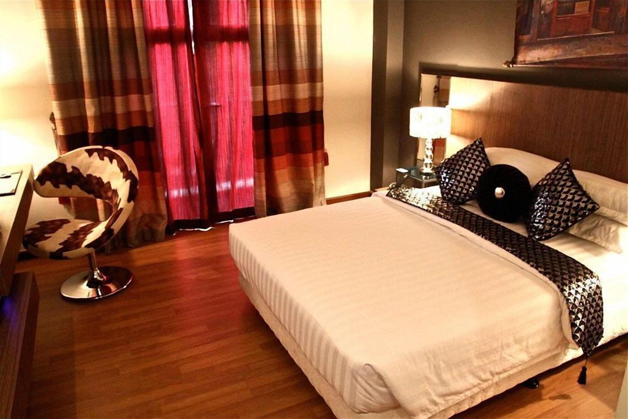 Arenaa Deluxe Hotel Malakka Dış mekan fotoğraf