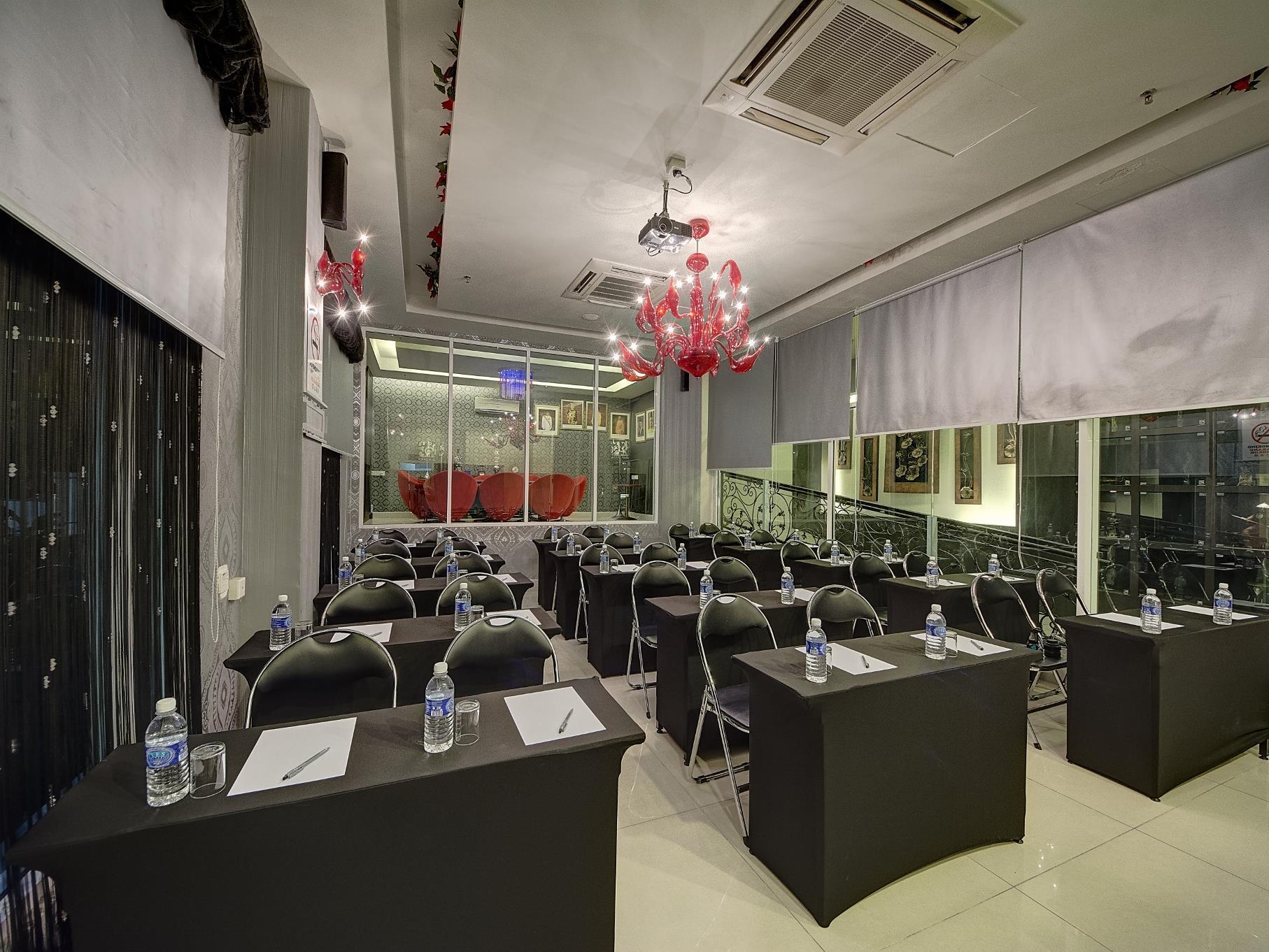 Arenaa Deluxe Hotel Malakka Dış mekan fotoğraf
